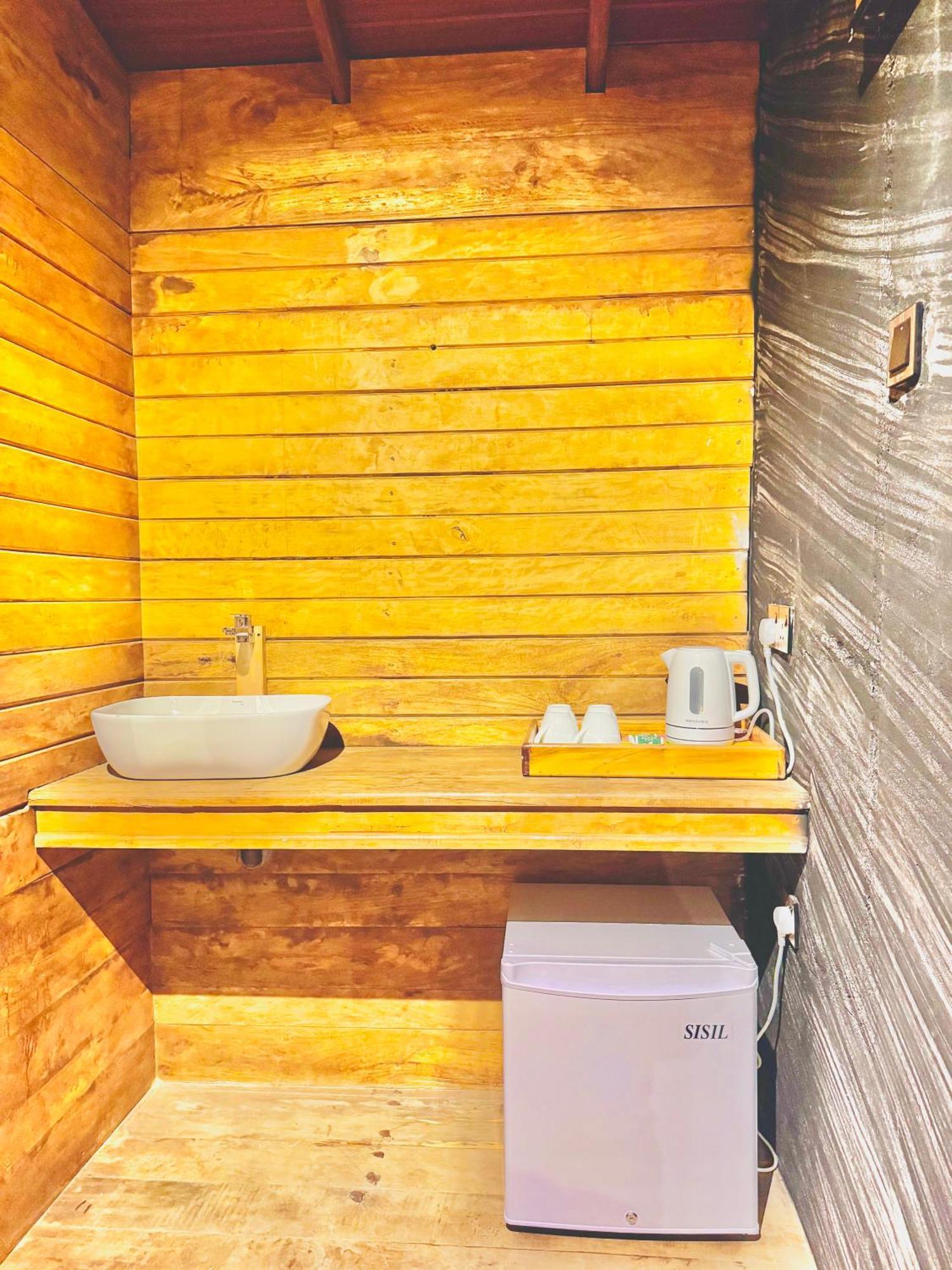 Hotel Woodland Sanctuary Habarana Esterno foto
